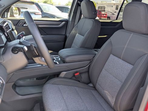 New 2026 GMC Acadia Elevation image 22