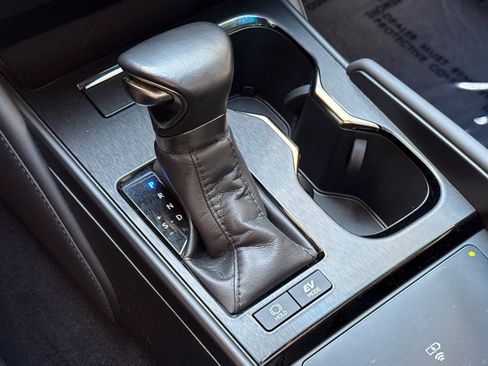 Used 2023 Lexus ES 300h w/ Premium Package FWD image 19