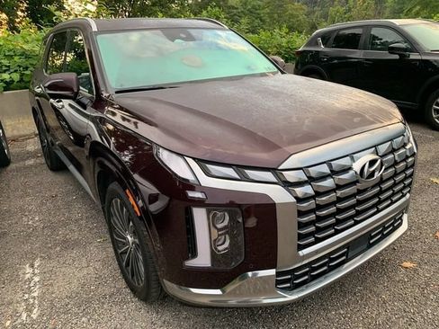 Used 2023 Hyundai Palisade Calligraphy w/ Cargo Package AWD/4WD image 4
