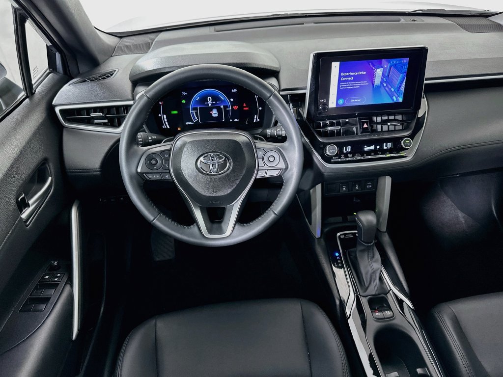 Used 2025 Toyota Corolla Cross AWD Hybrid w/ Convenience Package image 22