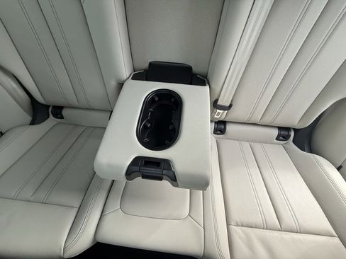 Used 2025 Audi Q5 Premium Plus w/ Premium Plus image 19