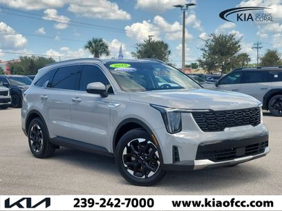 Certified 2025 Kia Sorento S w/ Panoramic Sunroof Package