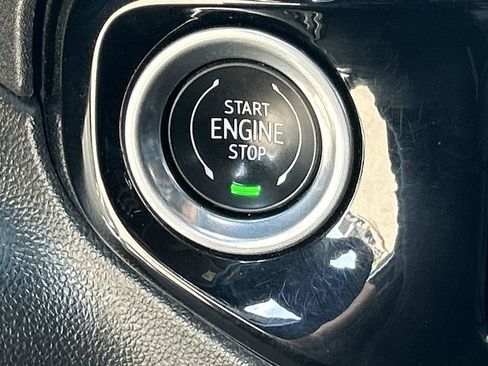Used 2023 GMC Sierra 1500 SLE RWD image 17