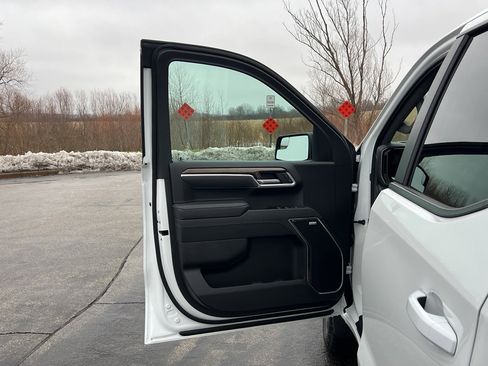 Used 2025 Chevrolet Silverado 1500 RST image 11