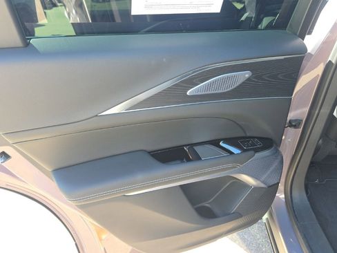 Used 2026 Cadillac Lyriq Premium Luxury AWD/4WD image 14