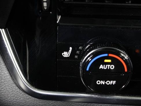 Certified 2022 Nissan Rogue SV w/ SV Premium Package FWD image 27