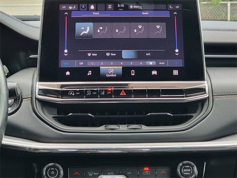 Certified 2022 Jeep Compass Limited image 27