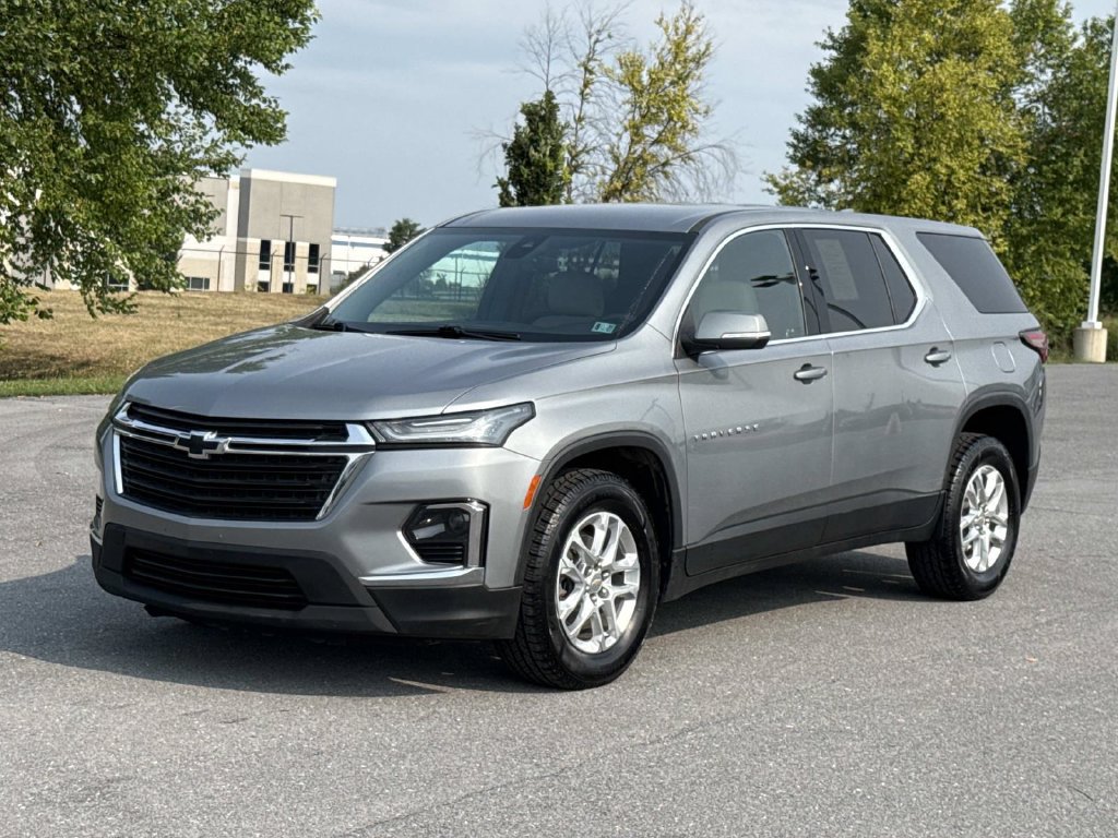Used 2023 Chevrolet Traverse LS w/ Safety Package AWD/4WD image 28