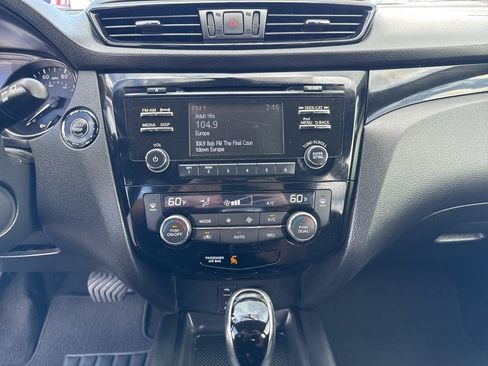 Used 2018 Nissan Rogue Sport SV w/ SV All-Weather Package image 28
