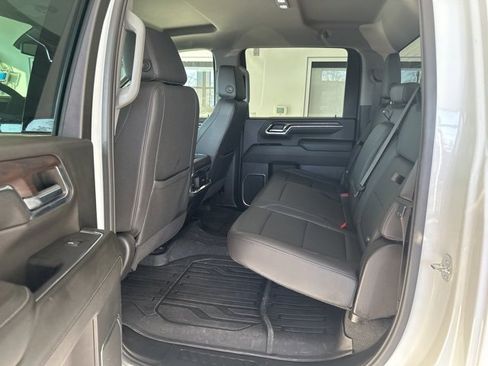 Used 2024 GMC Sierra 2500 SLT w/ SLT Convenience Package image 16