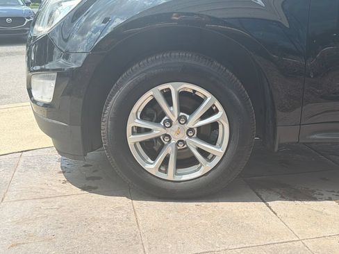 Used 2017 Chevrolet Equinox LT w/ Convenience Package FWD image 12