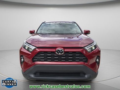 Used 2023 Toyota RAV4 XLE Premium FWD image 5