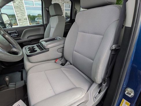 Used 2019 Chevrolet Silverado 2500 W/T AWD/4WD image 16