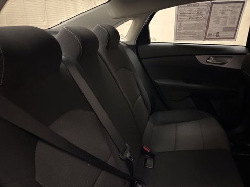 Certified 2023 Kia Forte LXS w/ LXS Technology Package image 20