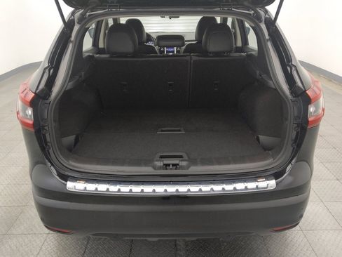 Used 2022 Nissan Rogue Sport SL FWD image 29