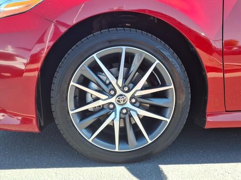 Used 2023 Toyota Camry XLE w/ Navigation Package image 9