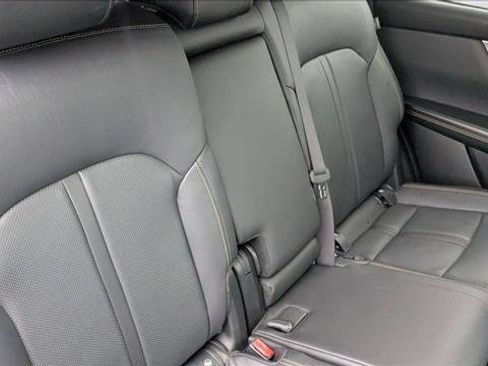 Used 2025 MAZDA CX-70 3.3 Turbo w/ Preferred Package AWD/4WD image 27