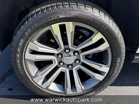 Used 2019 GMC Yukon Denali w/ Denali Ultimate Package AWD/4WD image 22