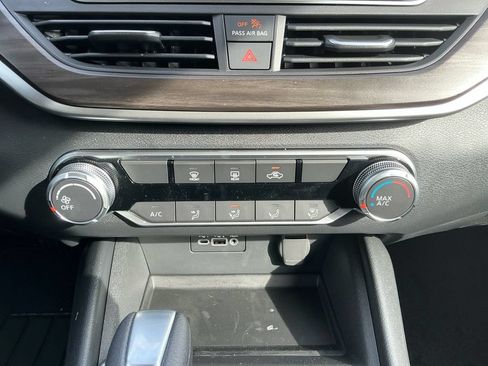 New 2026 Nissan Altima 2.5 SV FWD image 22