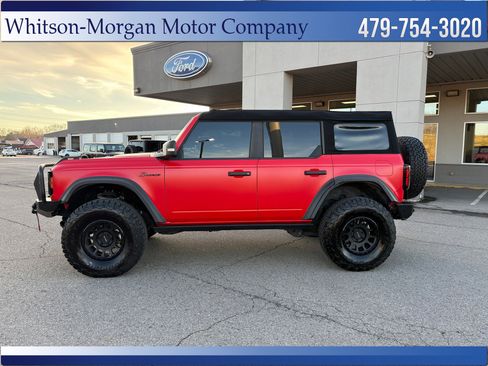 Used 2023 Ford Bronco Badlands w/ Sasquatch Package AWD/4WD image 2