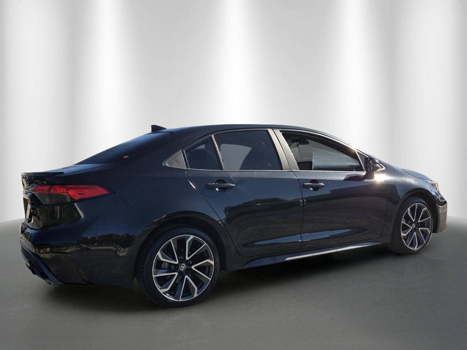 Used 2020 Toyota Corolla SE FWD image 7