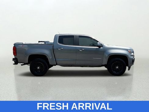 Used 2022 Chevrolet Colorado LT AWD/4WD image 8