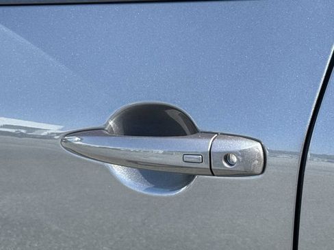 Used 2024 Nissan Rogue SV FWD image 30