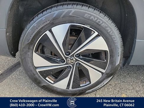 Certified 2024 Volkswagen Taos SE AWD/4WD image 19