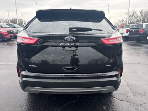 Used 2024 Ford Edge SEL image 8