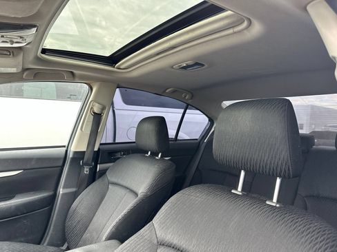 Used 2012 Subaru Legacy 2.5i Premium w/ All-Weather Pkg + Moonroof AWD/4WD image 5