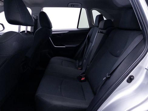Used 2022 Toyota RAV4 LE AWD/4WD image 33