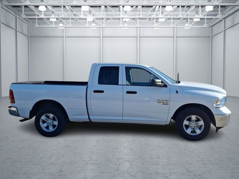 Used 2024 RAM 1500 Classic SLT AWD/4WD image 6