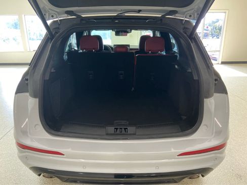 Used 2025 Lincoln Corsair Reserve w/ Jet Appearance Package image 10