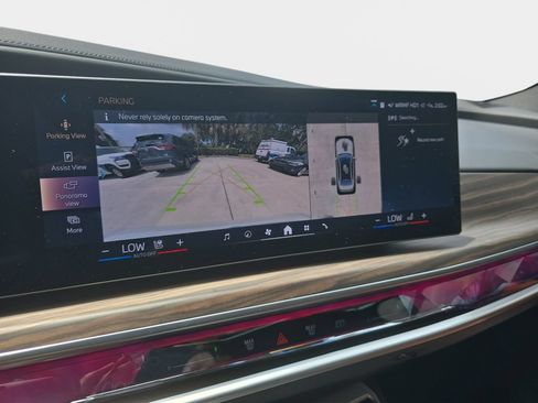 Certified 2023 BMW i7 xDrive60 AWD/4WD image 16
