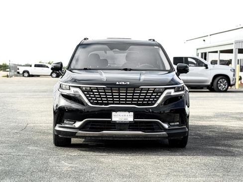 Used 2024 Kia Carnival SX Prestige FWD image 2