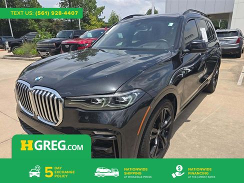 Used 2022 BMW X7 xDrive40i w/ M Sport Package AWD/4WD image 1