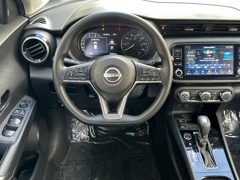 Used 2024 Nissan Kicks SV image 27