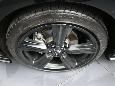 Used 2023 Honda Accord Sport image 14