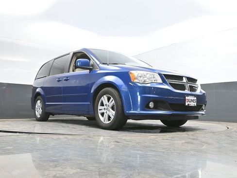 Used 2011 Dodge Grand Caravan Crew w/ Safety Sphere Group FWD image 44