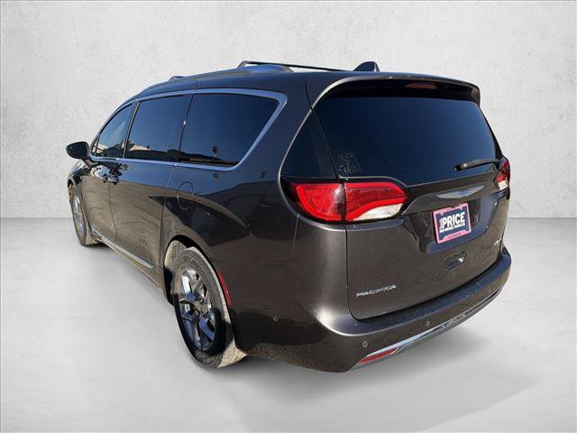 Used 2018 Chrysler Pacifica Limited w/ Advanced Safetytec Group FWD image 3