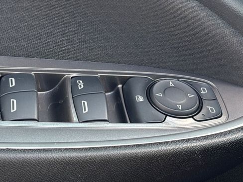Used 2025 Chevrolet Malibu LT FWD image 8