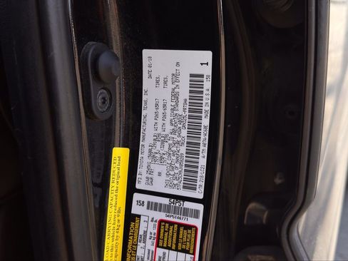 Used 2018 Toyota Tacoma TRD Sport w/ TRD Premium Sport Package image 15