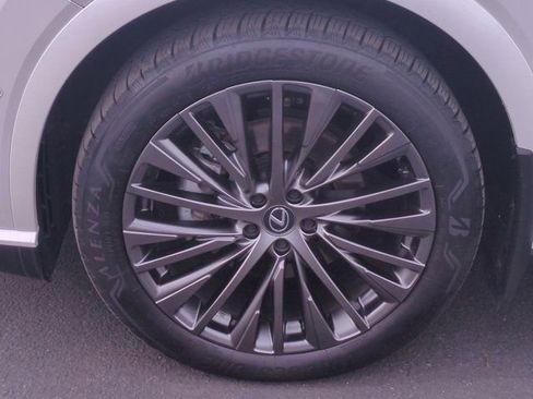 Used 2025 Lexus RX 350 w/ Convenience Package image 10