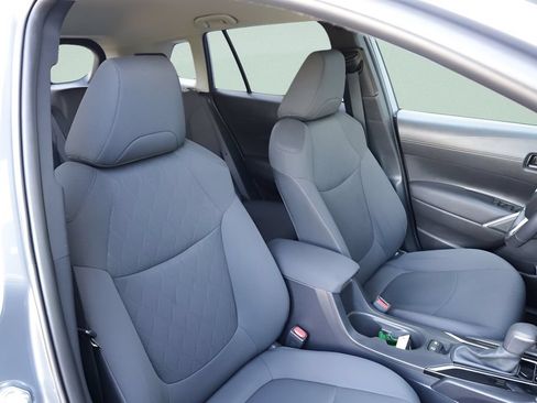 Certified 2022 Toyota Corolla Cross LE AWD/4WD image 23