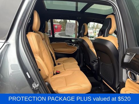 Used 2017 Volvo XC90 T6 Momentum w/ Vision Package image 12