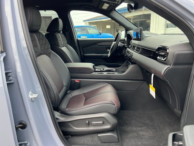 New 2026 Honda Pilot Black Edition image 10