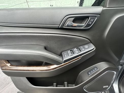 Used 2018 Chevrolet Tahoe LT image 24