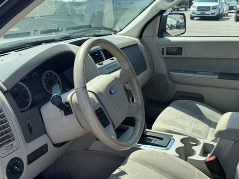 Used 2011 Ford Escape XLT FWD image 10
