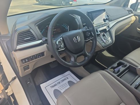 Used 2018 Honda Odyssey EX-L image 18