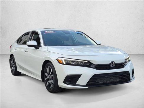 Certified 2024 Honda Civic EX image 3